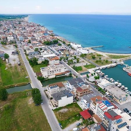 Apartmani Dedalus Paralía エクステリア 写真