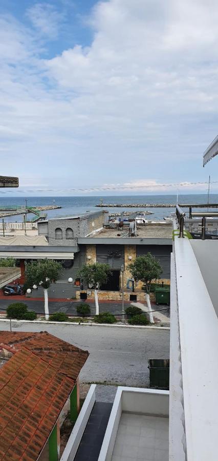 Apartmani Dedalus Paralía エクステリア 写真