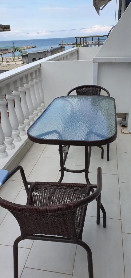 Apartmani Dedalus Paralía エクステリア 写真